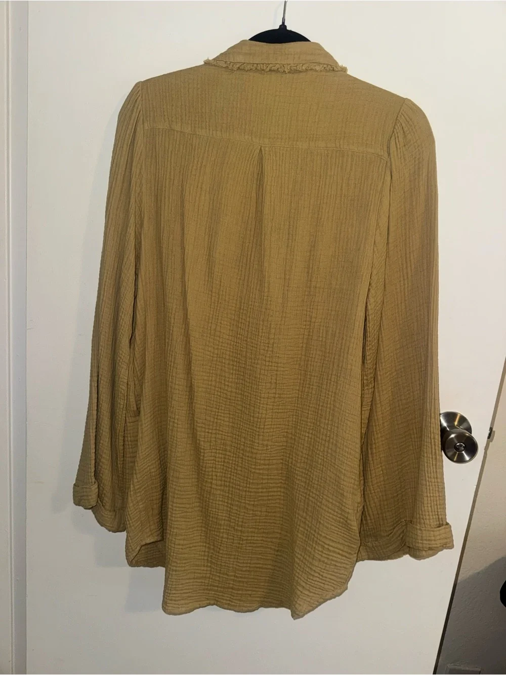Strait the Label POEMA TAN COLLARED TIE BLOUSE